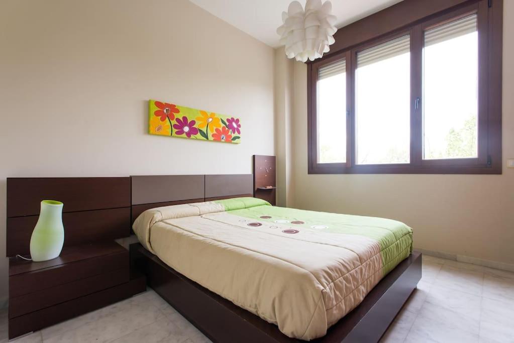 Fibes Apartamento Con Piscina Y Parking Gratis Севілья Екстер'єр фото
